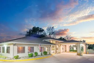 Photo 2 - Super 8 by Wyndham Ottumwa