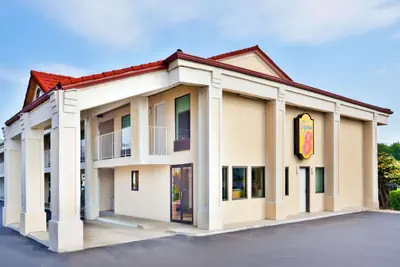 Photo 2 - Super 8 by Wyndham Ringgold Chattanooga Area