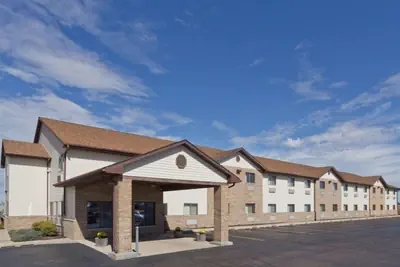 Photo 2 - Super 8 by Wyndham Rochelle