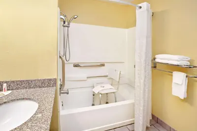 Photo 3 - Super 8 by Wyndham Romeoville Bolingbrook