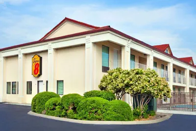 Photo 3 - Super 8 by Wyndham Ringgold Chattanooga Area