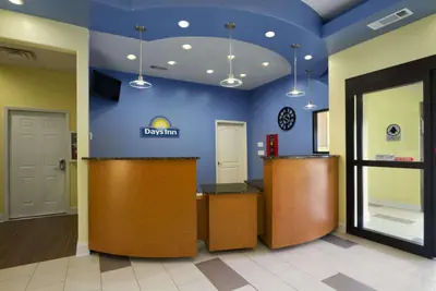 Photo 4 - Days Inn by Wyndham Fultondale