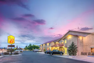 Photo 2 - Super 8 by Wyndham Buena Vista