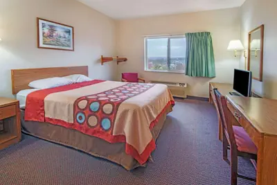Photo 5 - Super 8 by Wyndham Richfield Cleveland