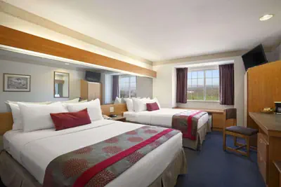 Photo 5 - Ramada Limited by Wyndham, Bloomington I-55 & I-74 IL