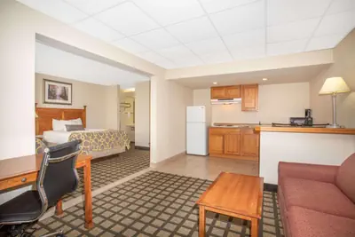 Photo 5 - Baymont by Wyndham Hays