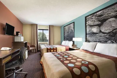 Photo 4 - Super 8 by Wyndham Carbondale