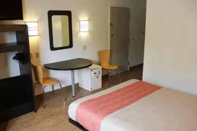 Photo 5 - Motel 6-Milan, OH - Sandusky