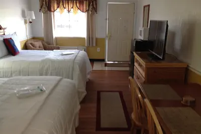 Photo 4 - Hallmarc Inn & Suites of West Memphis