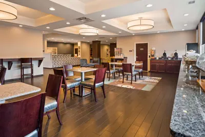Photo 3 - Best Western Plus Boardman Inn & Suites