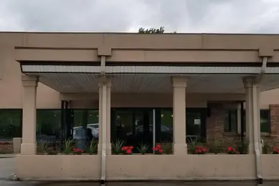 Photo 4 - Western Inn