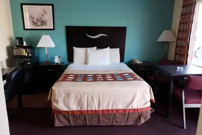 Photo 4 - American Inn