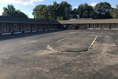 Photo 4 - Cooper Motel Tuscola