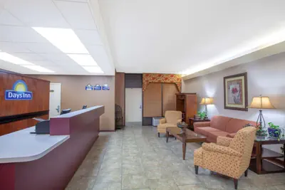Photo 5 - Days Inn by Wyndham Statesboro