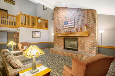 Photo 3 - AmericInn by Wyndham Coralville