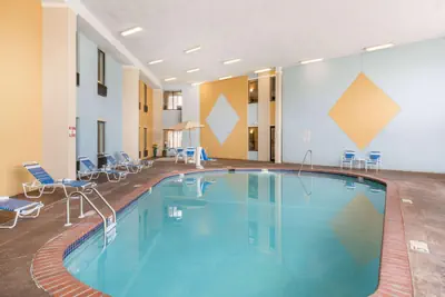 Photo 3 - AmericInn by Wyndham Johnston Des Moines
