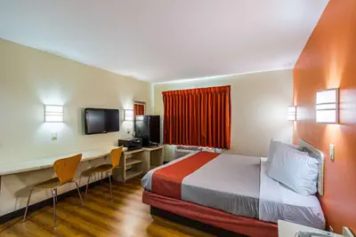 Photo 5 - Motel 6-Urbana, IL