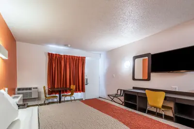 Photo 4 - Motel 6-Schenectady, NY