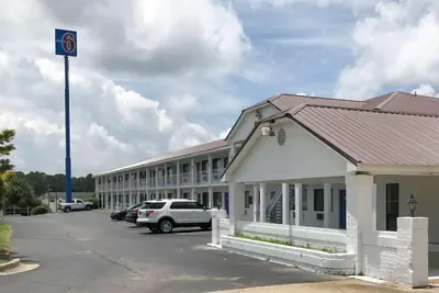 Photo 2 - Motel 6-Bremen, GA