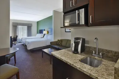 Photo 4 - Holiday Inn Express & Suites Geneva Finger Lakes by IHG