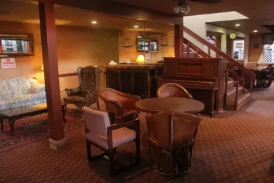 Photo 4 - Dodge House Hotel