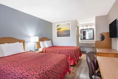 Photo 4 - Days Inn by Wyndham Clinton - Laurens I-26