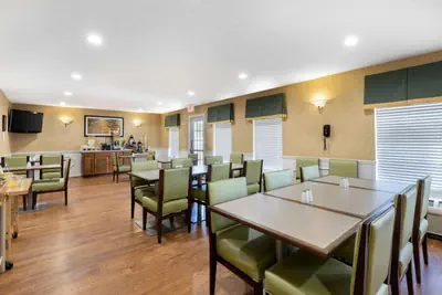Photo 2 - Quality Inn Cheraw