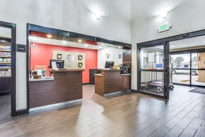 Photo 5 - Comfort Inn & Suites Love Field-Dallas Market Center