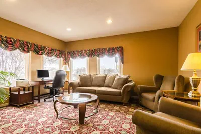 Photo 3 - Quality Inn & Suites Manhattan