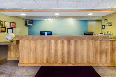 Photo 4 - Rodeway Inn Hesston