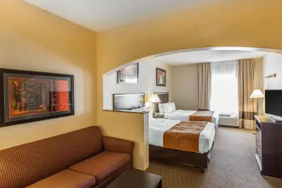 Photo 2 - Comfort Suites Summit County
