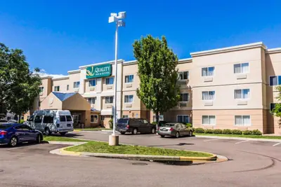 Photo 2 - Quality Inn & Suites Golden - Denver West