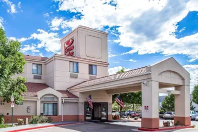 Photo 2 - Econo Lodge Denver International Airport