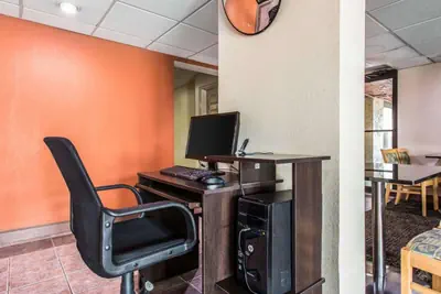 Photo 4 - Quality Inn & Suites Morrow Atlanta South