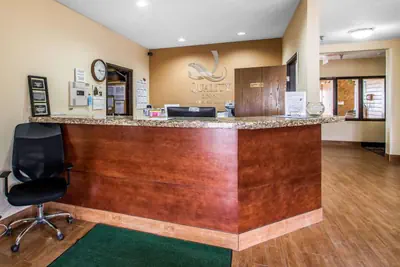 Photo 5 - Quality Inn Dubuque on Hwy 20