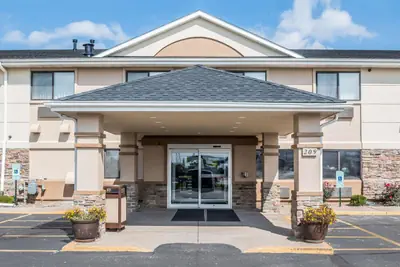 Photo 2 - Quality Inn Coralville - Iowa River Landing