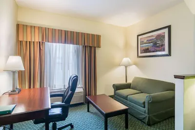 Photo 5 - Quality Inn & Suites Harvey - Chicago Southland