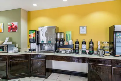 Photo 3 - Quality Inn & Suites Harvey - Chicago Southland