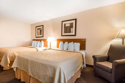 Photo 3 - Quality Inn Morris I-80