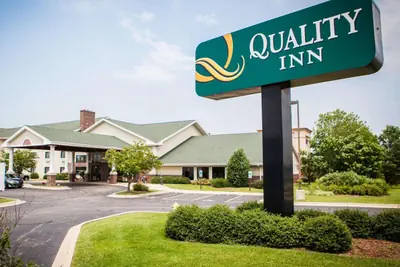 Photo 2 - Quality Inn Bolingbrook I-55