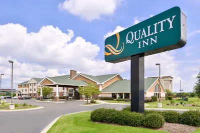 Photo 3 - Quality Inn Bolingbrook I-55