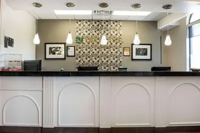 Photo 3 - Days Inn & Suites by Wyndham Festus