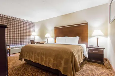 Photo 4 - Quality Inn Mount Airy Mayberry