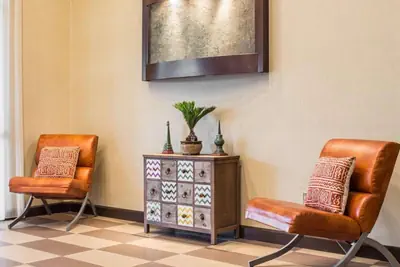 Photo 4 - Quality Suites Hickory South