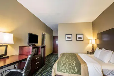 Photo 4 - Quality Inn Franklin