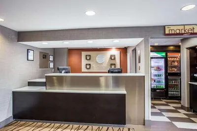 Photo 4 - Spark By Hilton Kannapolis