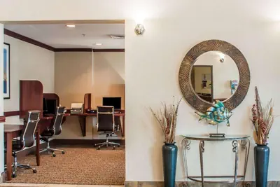 Photo 2 - Quality Inn Near Walden Galleria Mall