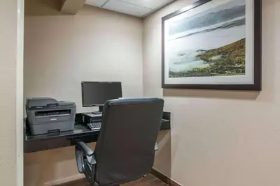 Photo 3 - Comfort Inn Saugerties