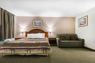 Photo 4 - Quality Inn & Suites Binghamton Vestal