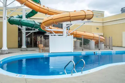 Photo 2 - Quality Inn & Suites Palm Island Indoor Waterpark